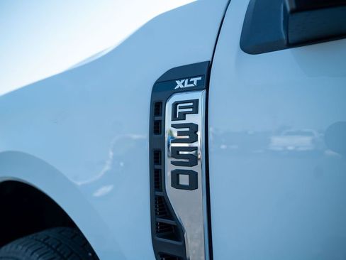 New 2025 Ford F350 XLT image 10