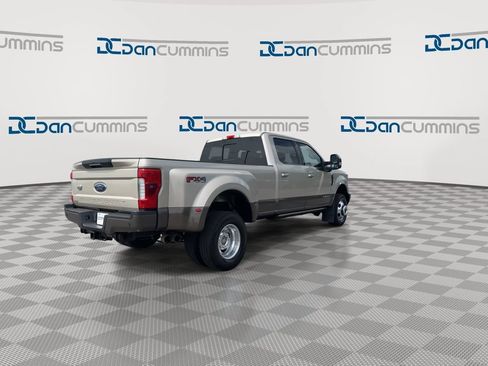 Used 2017 Ford F350 King Ranch w/ King Ranch Ultimate Package AWD/4WD image 8