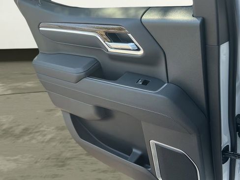 New 2026 GMC Sierra 1500 SLE image 22