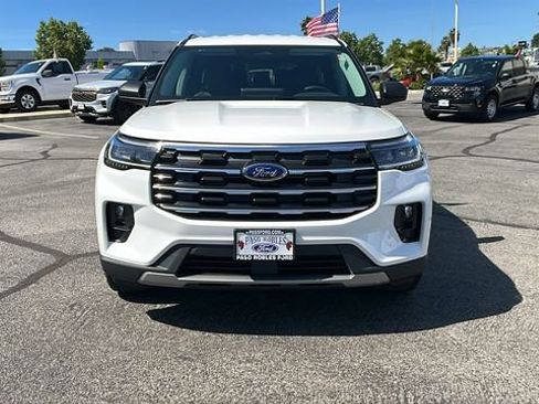 New 2026 Ford Explorer Active w/ Active Comfort Package RWD image 8