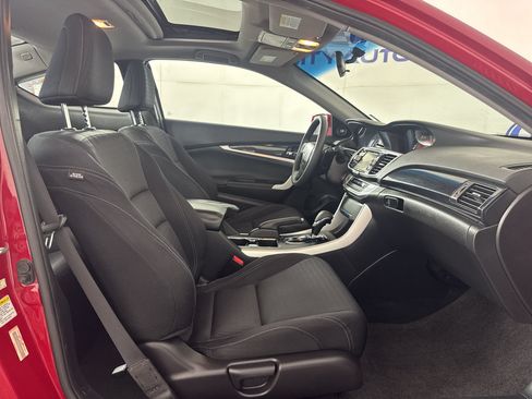 Used 2014 Honda Accord EX image 32