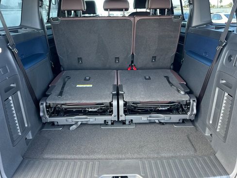 New 2025 Volkswagen ID. Buzz Pro S image 15