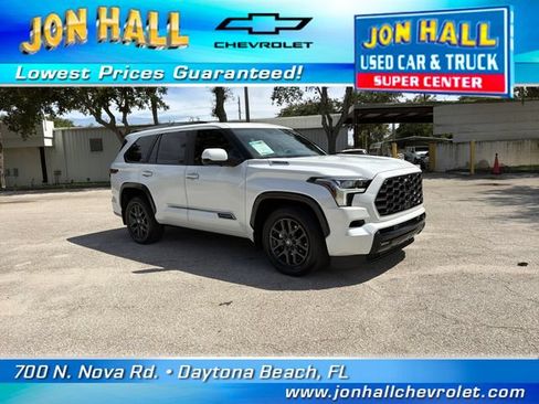 Used 2025 Toyota Sequoia Platinum AWD/4WD image 17