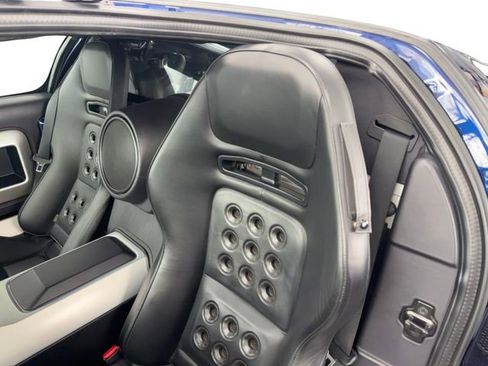 Used 2006 Ford GT image 12
