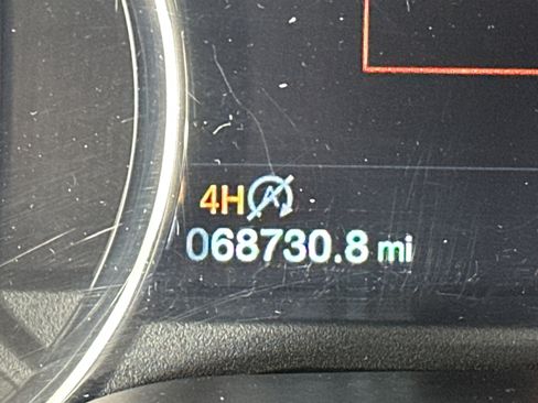 Used 2019 Ford F150 Lariat w/ Equipment Group 502A Luxury image 5