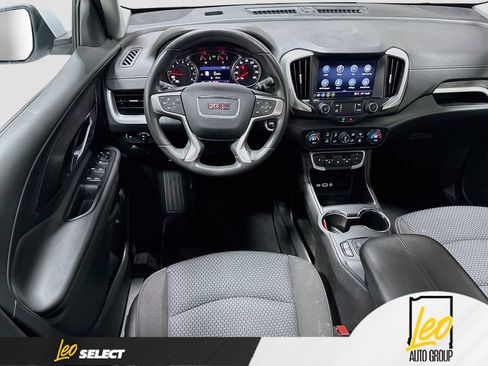 Used 2022 GMC Terrain SLE w/ GMC Pro Grade Package AWD/4WD image 25