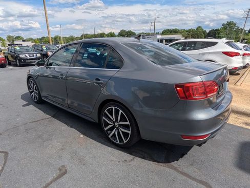 Used 2014 Volkswagen Jetta GLI FWD image 5
