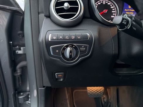 Used 2017 Mercedes-Benz GLC 300 4MATIC image 27