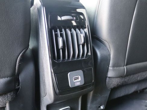 Used 2022 Jeep Compass Limited AWD/4WD image 11