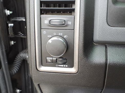 Used 2019 RAM 1500 Tradesman w/ Popular Equipment Group image 17