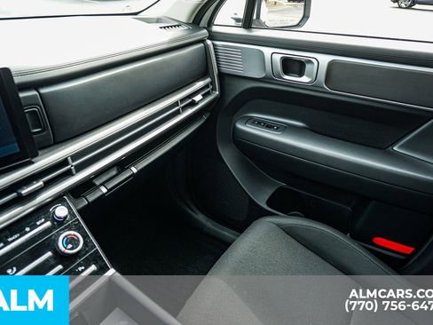 Used 2025 Hyundai Santa Fe SE FWD image 47