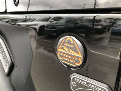 Used 2023 Jeep Gladiator Mojave image 10