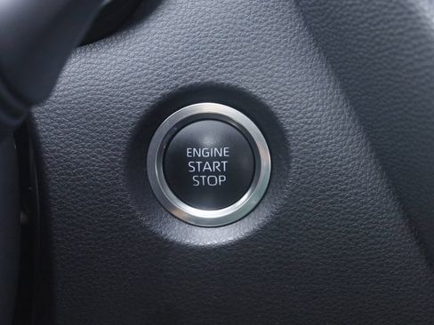 Used 2025 Toyota Corolla SE FWD image 14