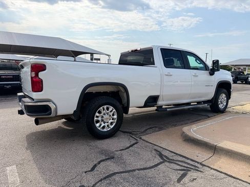 Used 2025 Chevrolet Silverado 3500 LT w/ Safety Package AWD/4WD image 4