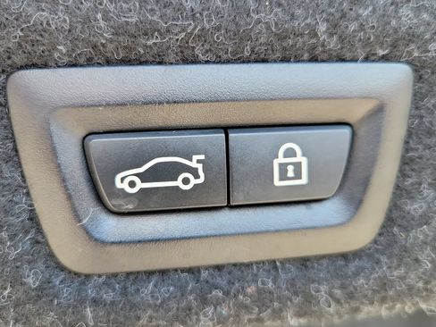 Used 2018 BMW 530i w/ Premium Package RWD image 14