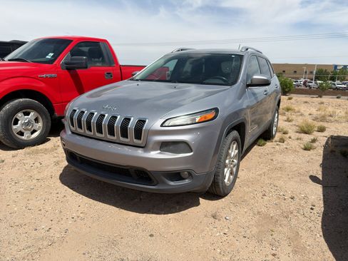 Used 2014 Jeep Cherokee Latitude FWD image 5