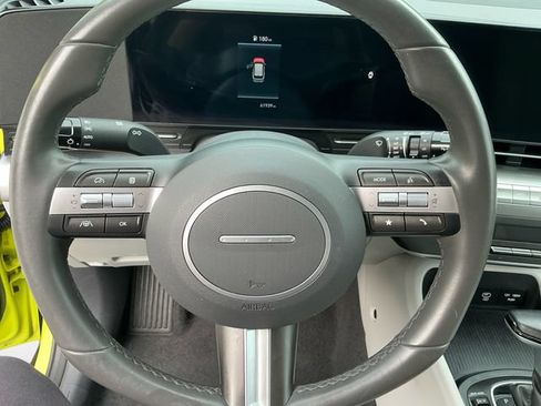 Used 2024 Hyundai Kona SEL FWD image 13