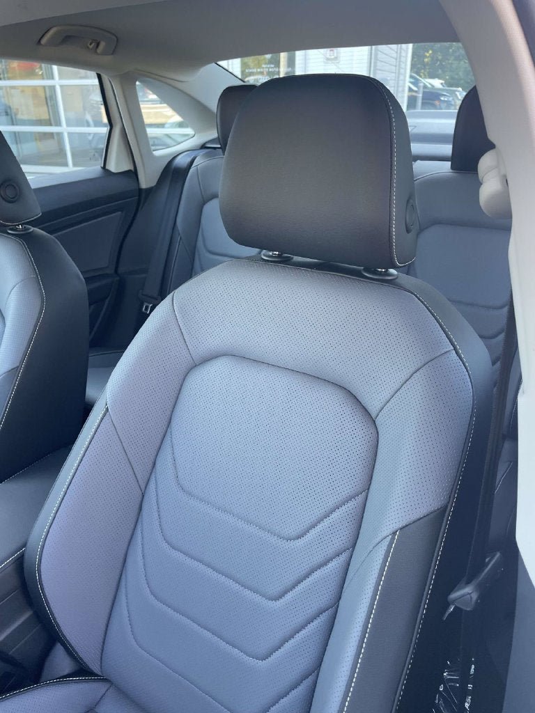 New 2027 Volkswagen Jetta SEL FWD image 20