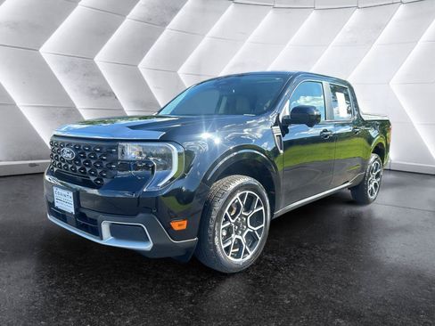 Used 2025 Ford Maverick Lariat w/ 4K Tow Package AWD/4WD image 3