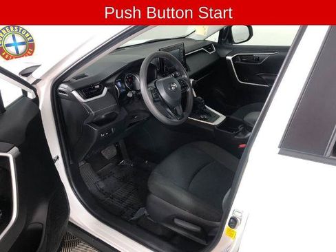 Used 2022 Toyota RAV4 LE AWD/4WD image 8