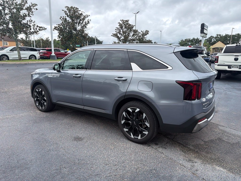 Used 2024 Kia Sorento SX FWD image 3