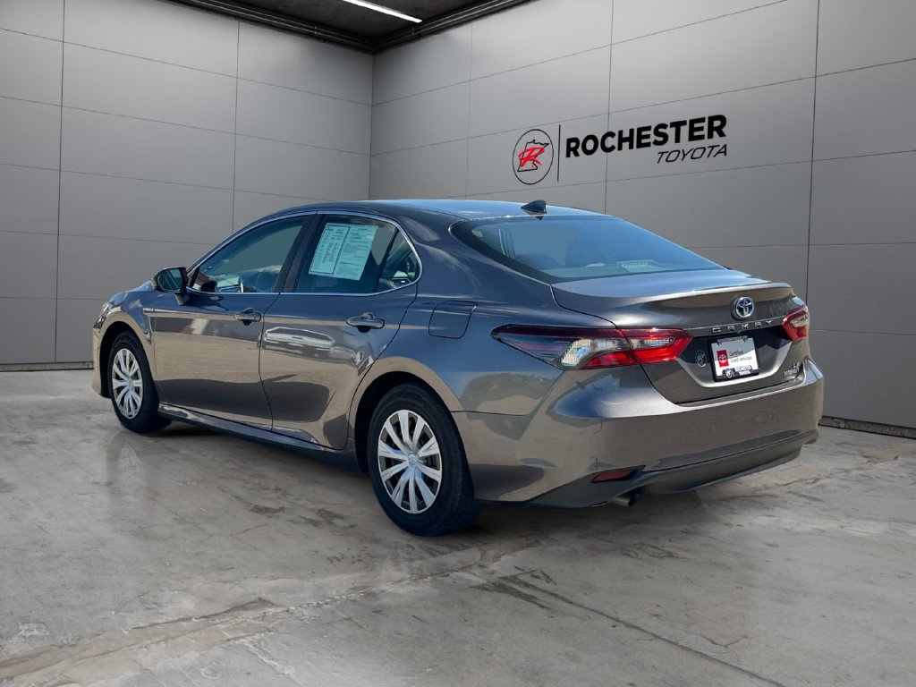 Certified 2021 Toyota Camry LE FWD image 3