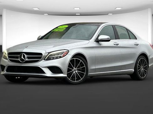 Used 2021 Mercedes-Benz C 300 Sedan image 2
