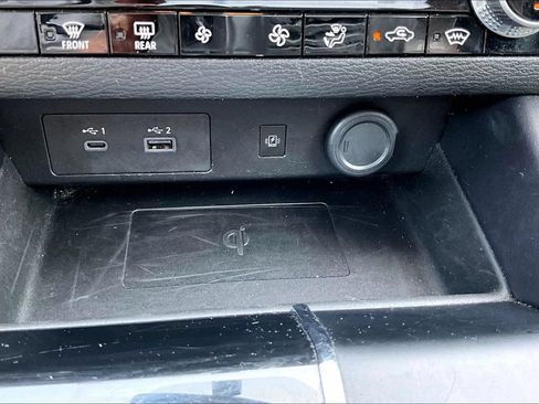 Used 2024 Mitsubishi Outlander SE AWD/4WD image 16