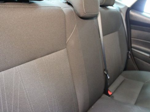 Used 2017 Ford Focus SE image 11