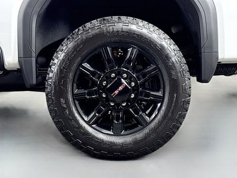 New 2026 GMC Sierra 2500 AT4 AWD/4WD image 32