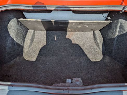 Used 2009 Dodge Challenger R/T RWD image 22
