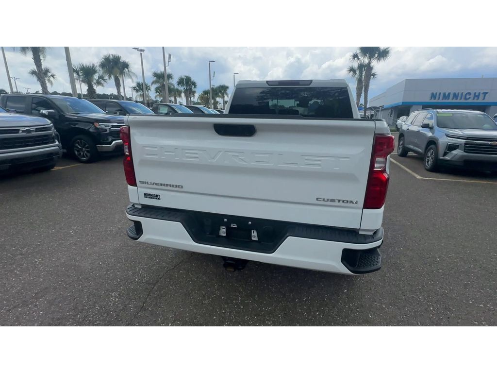 Used 2024 Chevrolet Silverado 1500 Custom AWD/4WD image 3