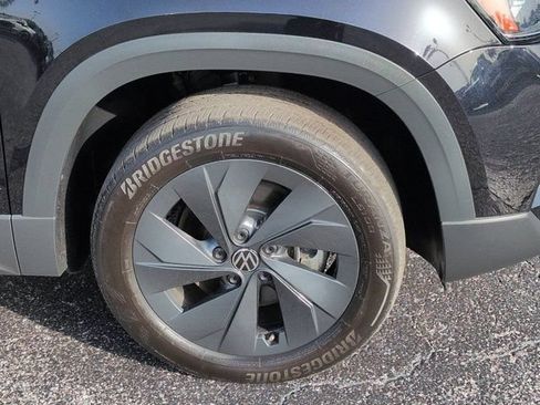 Used 2025 Volkswagen Taos S FWD image 10
