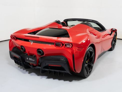 Used 2025 Ferrari SF90 Spider AWD/4WD image 2