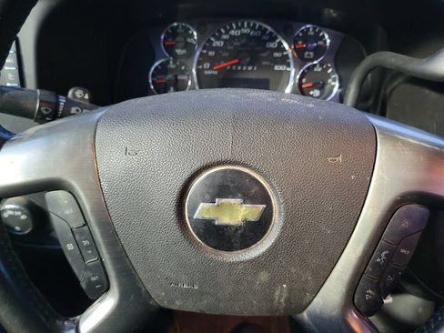 Used 2019 Chevrolet Express 3500 Extended w/ Driver Convenience Package RWD image 20