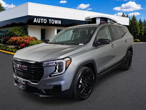 Used 2024 GMC Terrain SLE w/ Driver Convenience Package AWD/4WD image 1