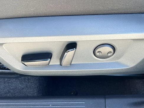 Used 2026 Nissan Rogue SV FWD image 8