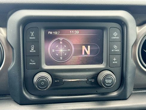 Used 2021 Jeep Gladiator Sport AWD/4WD image 14
