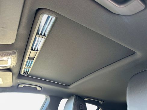 Certified 2025 Mercedes-Benz GLE 350 4MATIC image 31