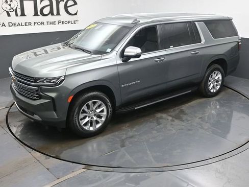 Used 2023 Chevrolet Suburban Premier image 43