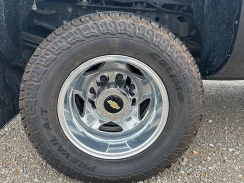 Used 2018 Chevrolet Silverado 3500 High Country w/ Duramax Plus Package image 18