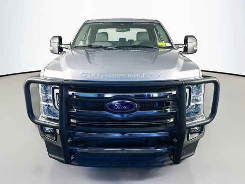 Used 2022 Ford F250 XLT w/ XLT Value Package image 2