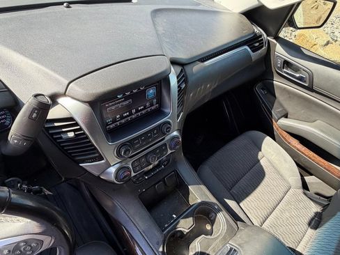 Used 2019 Chevrolet Tahoe LS RWD image 16