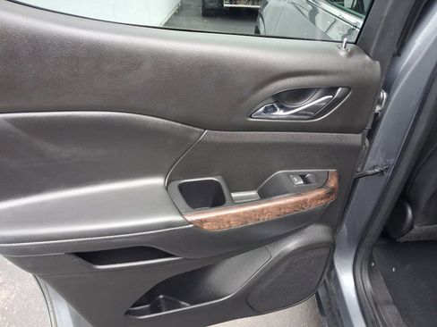 Used 2020 GMC Acadia Denali w/ Denali Ultimate Package image 19