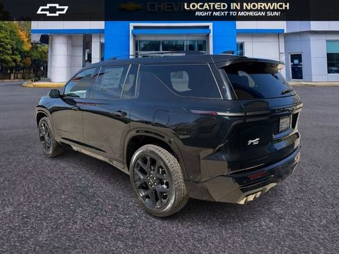 New 2026 Chevrolet Traverse RS w/ LPO, Floor Liner Package AWD/4WD image 7