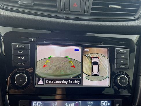 Used 2019 Nissan Rogue SV w/ Premium Package image 22