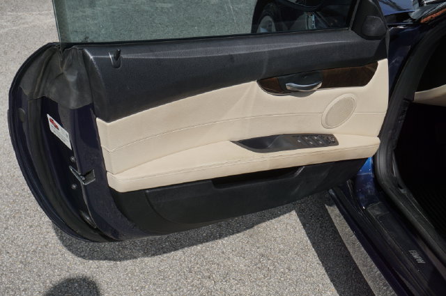 Used 2012 BMW Z4 sDrive28i RWD image 11