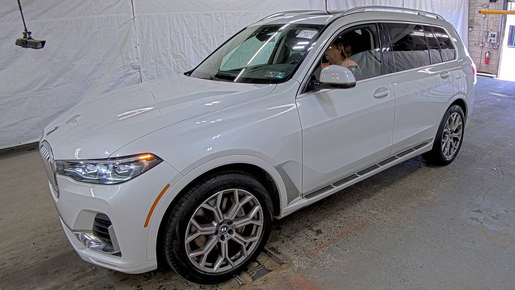 Used 2021 BMW X7 xDrive40i w/ Cold Weather Package AWD/4WD image 2