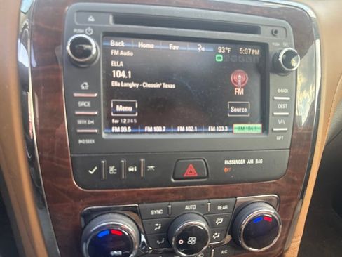 Used 2017 Buick Enclave Leather w/ Trailering Package AWD/4WD image 12