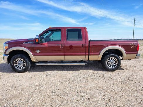Used 2012 Ford F250 Lariat w/ Chrome Pkg image 2